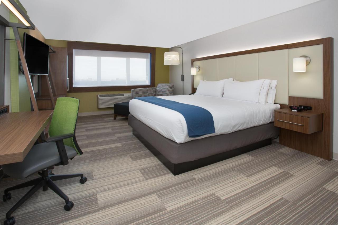 Holiday Inn Express & Suites - Calgary Airport Trail Ne By Ihg Dış mekan fotoğraf